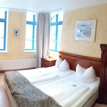 Hotel Goldener Anker Bodenwerder Exterior foto