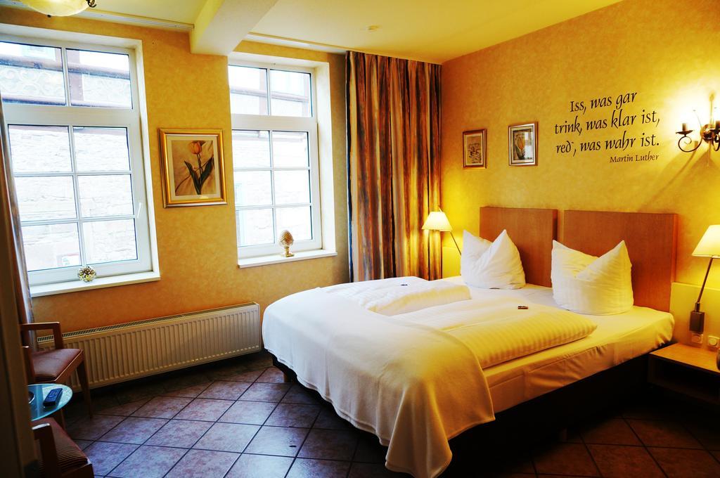 Hotel Goldener Anker Bodenwerder Quarto foto