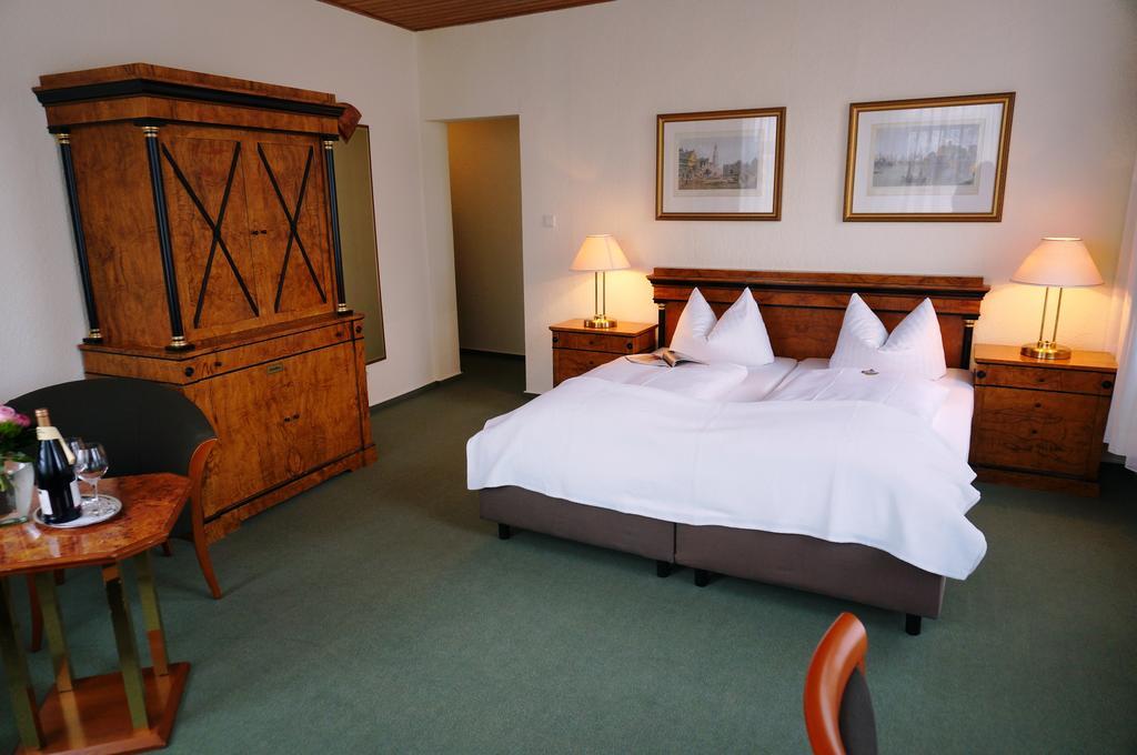 Hotel Goldener Anker Bodenwerder Quarto foto