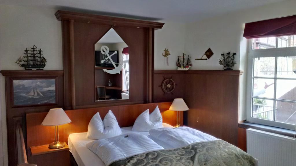 Hotel Goldener Anker Bodenwerder Quarto foto
