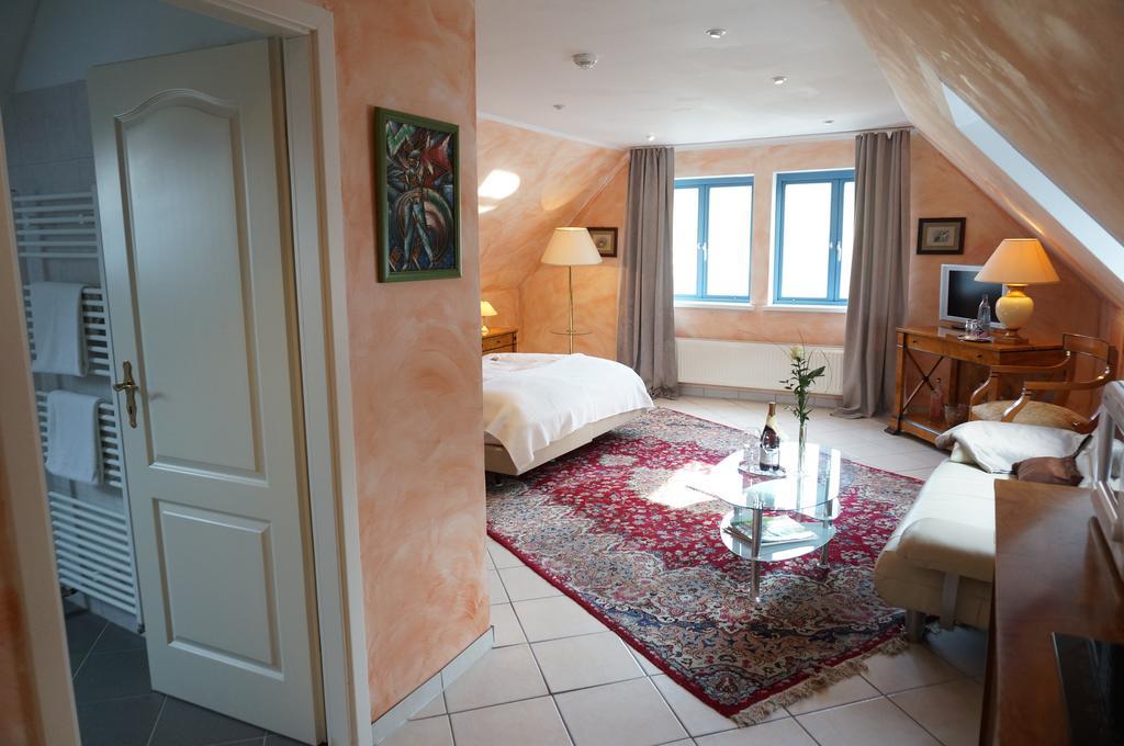 Hotel Goldener Anker Bodenwerder Quarto foto